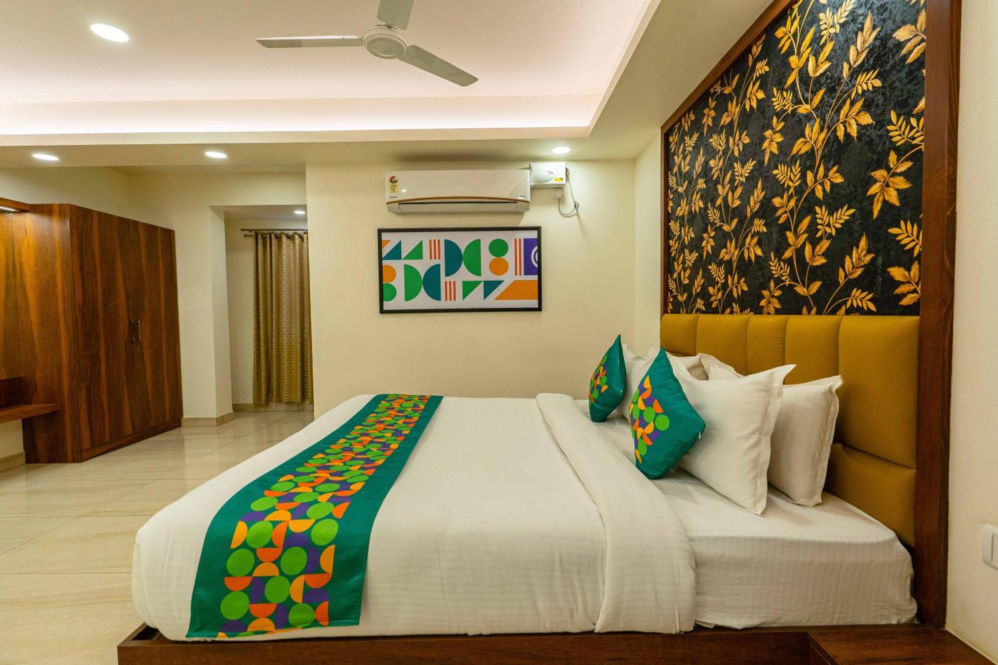 Treebo Kings Orchid Hotel Bangalore Exterior photo